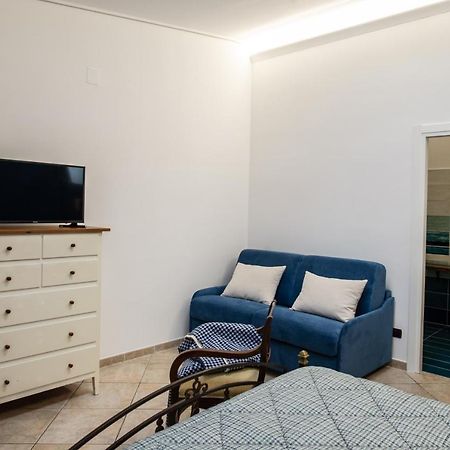 Ohana Bed And Breakfast Castellammare di Stabia Ngoại thất bức ảnh
