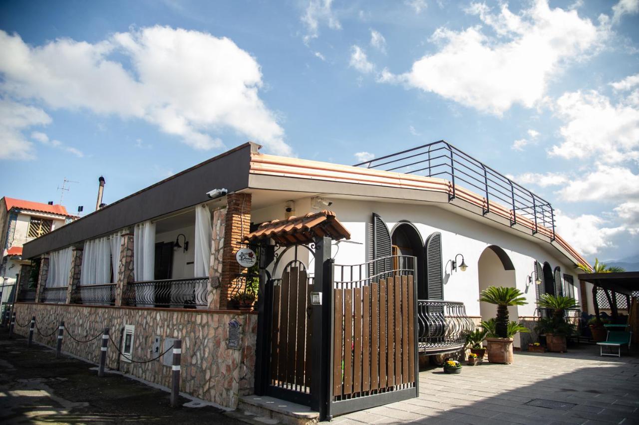 Ohana Bed And Breakfast Castellammare di Stabia Ngoại thất bức ảnh